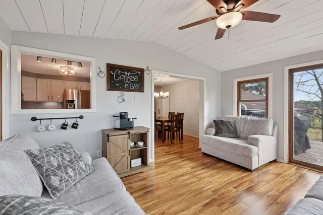 $415,000 | 1164 Merrifield Court, Shakopee, MN 55379