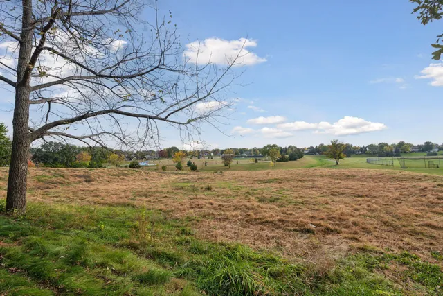 $415,000 | 1164 Merrifield Court, Shakopee, MN 55379