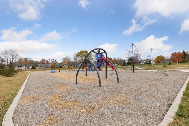 $415,000 | 1164 Merrifield Court, Shakopee, MN 55379