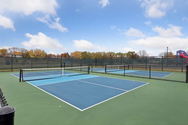 $415,000 | 1164 Merrifield Court, Shakopee, MN 55379