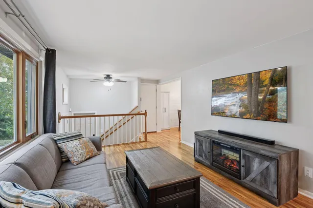 $415,000 | 1164 Merrifield Court, Shakopee, MN 55379