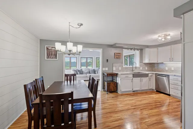 $415,000 | 1164 Merrifield Court, Shakopee, MN 55379