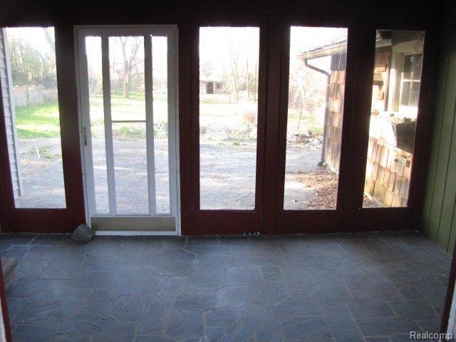 727 West Hamlin Road Rochester, MI 48307 - Photo 17 of 23 IMG_0382.JPG