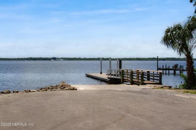 $535,000 | 102 St Johns Boulevard, East Palatka, FL 32131