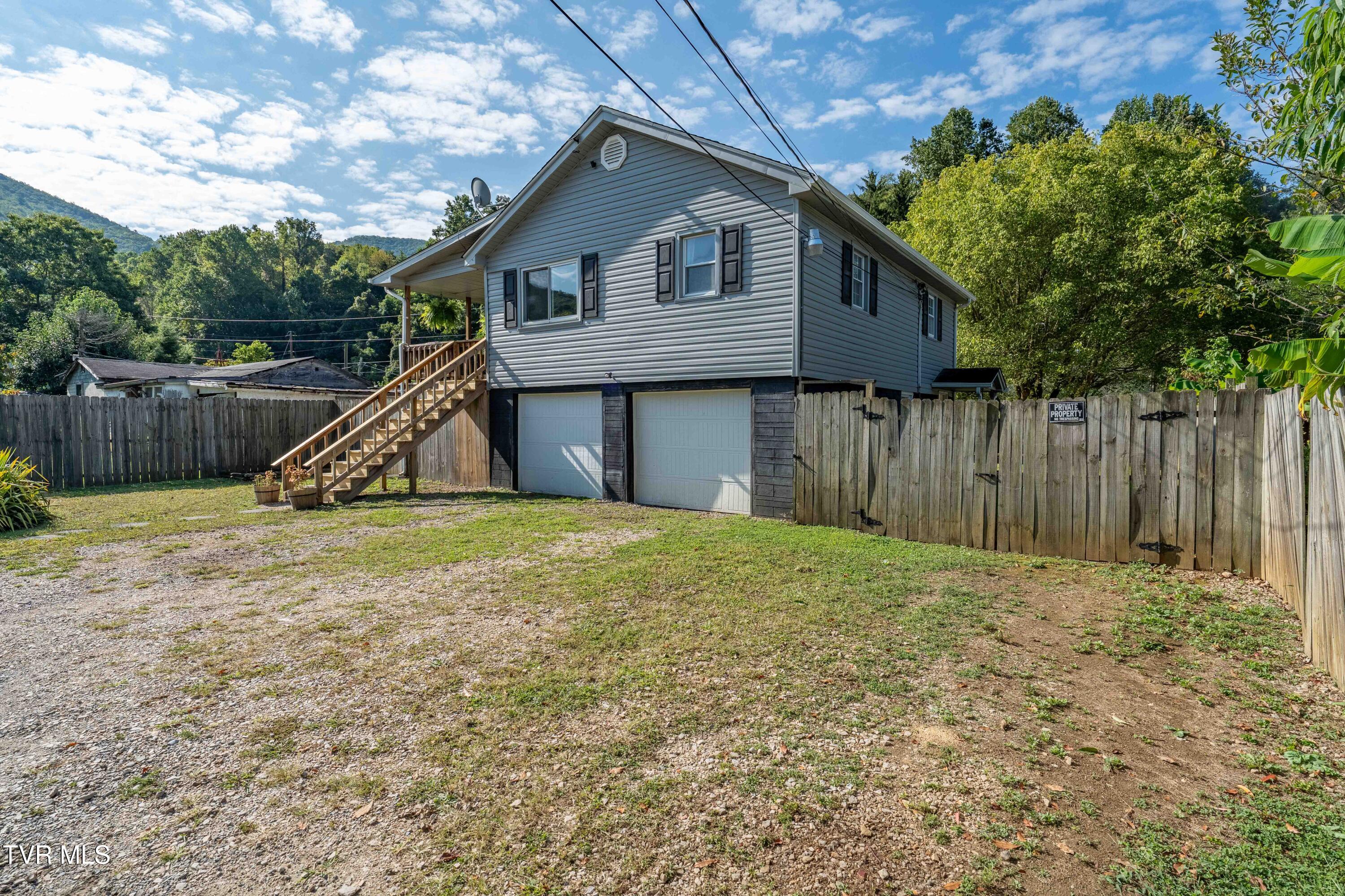 124 Smalling Street (1 of 39)