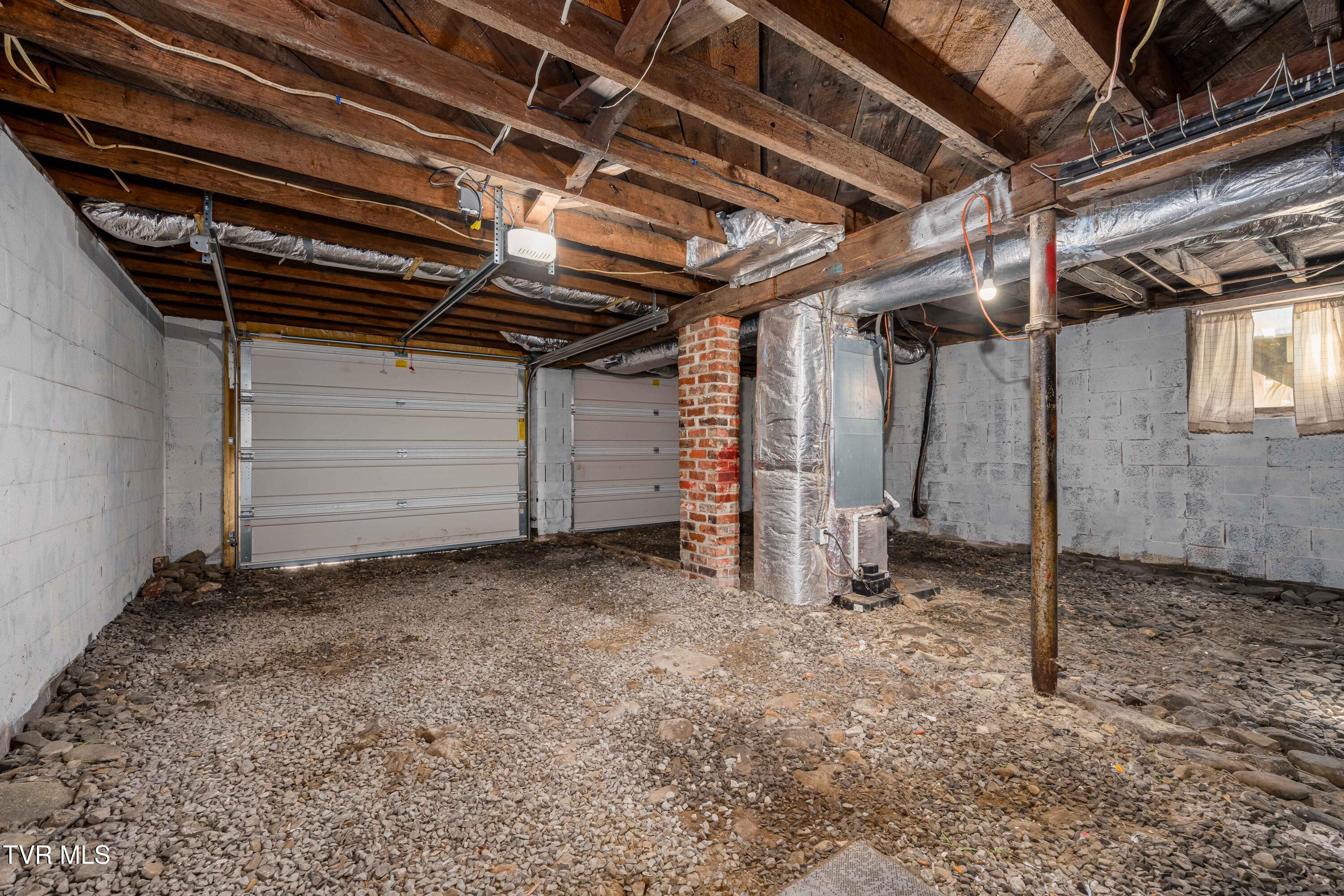 124 Smalling Street Hampton, TN 37658 - Photo 38 of 39 124 Smalling Street (38 of 39)