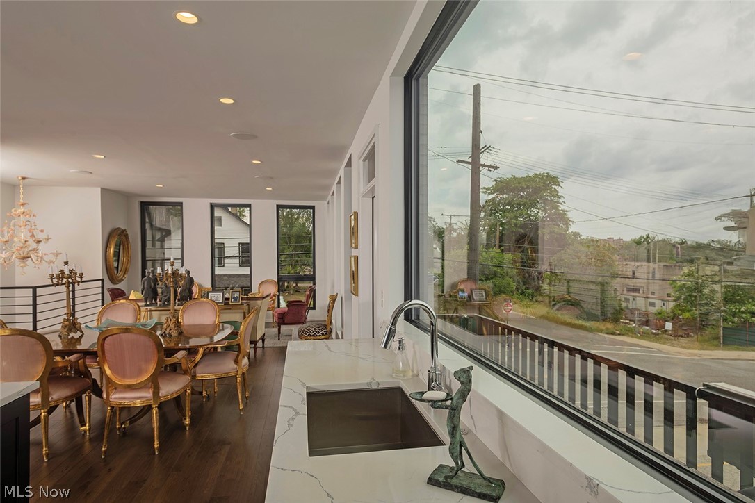2315 Scranton Road Cleveland, OH 44113 - Photo 11 of 49 Kitchen grilling balcony