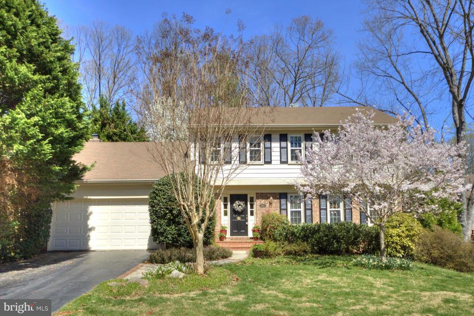9919 Natick Road Burke, VA 22015 - Photo 1 of 30 Exterior (Front)