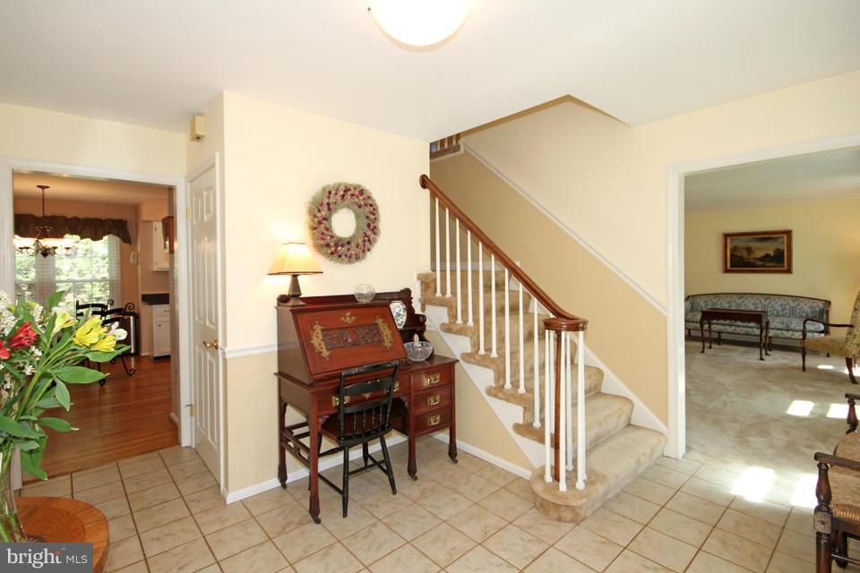 9919 Natick Road Burke, VA 22015 - Photo 2 of 30 Interior (General)