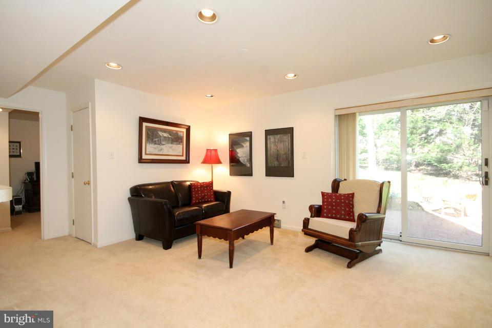 9919 Natick Road Burke, VA 22015 - Photo 28 of 30 Interior (General)
