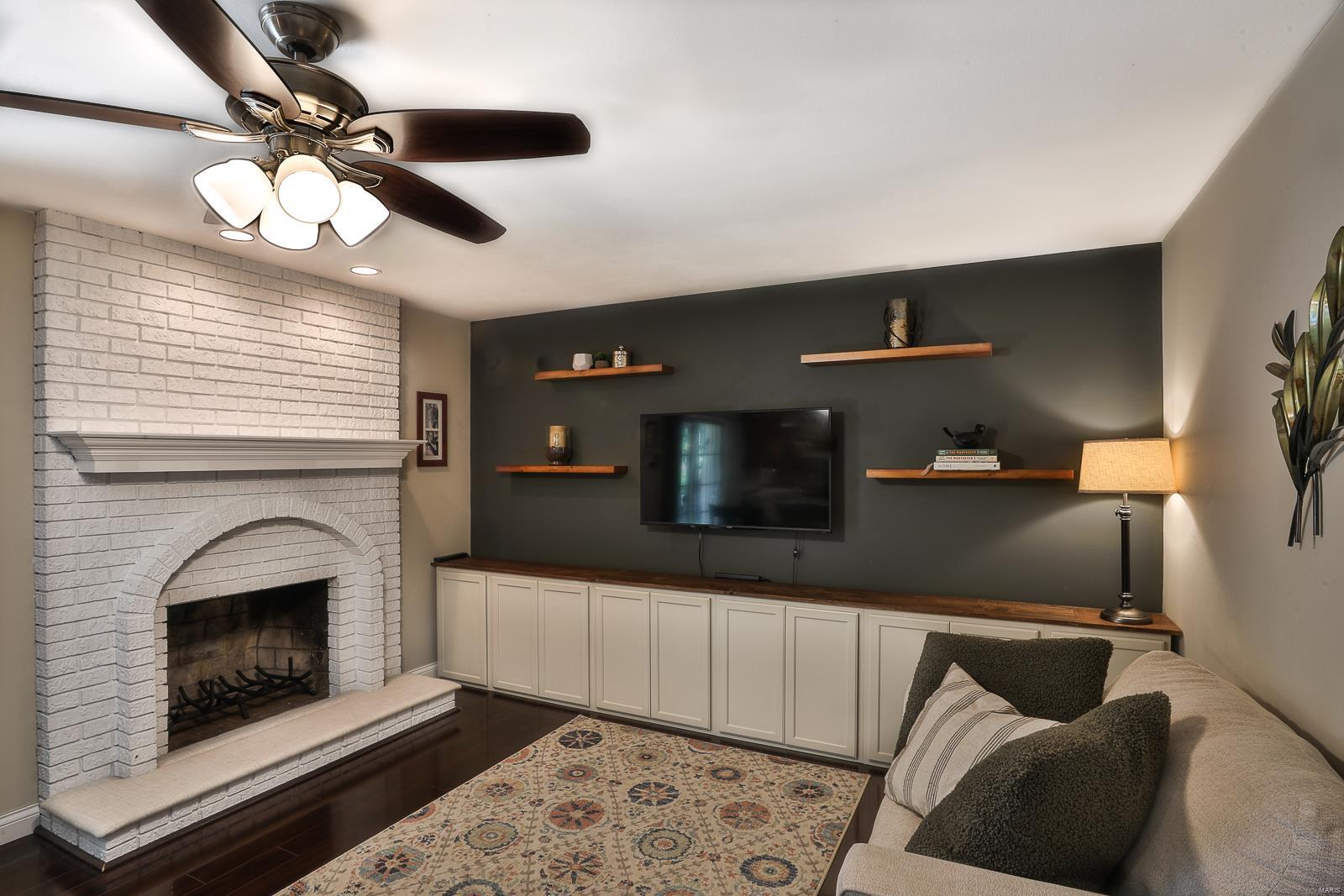 2145 England Town Road St. Louis, MO 63129 - Photo 13 of 40 Gallery Image 13