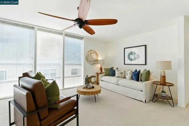 $319,000 | 193-193 Montecito Avenue, Unit 303, Oakland, CA 94610