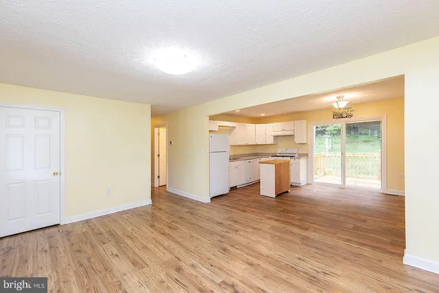 $1,500 | 925 Christian Church Road, High View, WV 26808