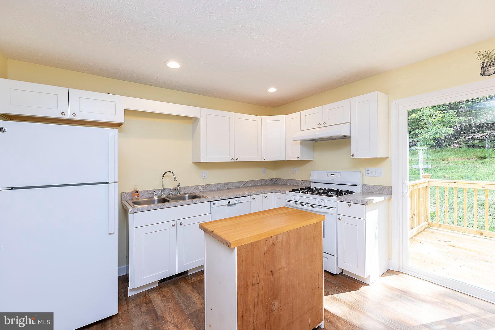 925 Christian Church Road High View, WV 26808 - Photo 9 of 42