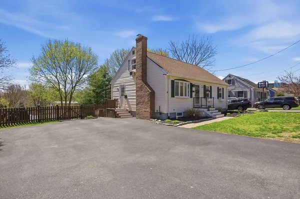 $699,900 | 120 Conant Street, Beverly, MA 01915