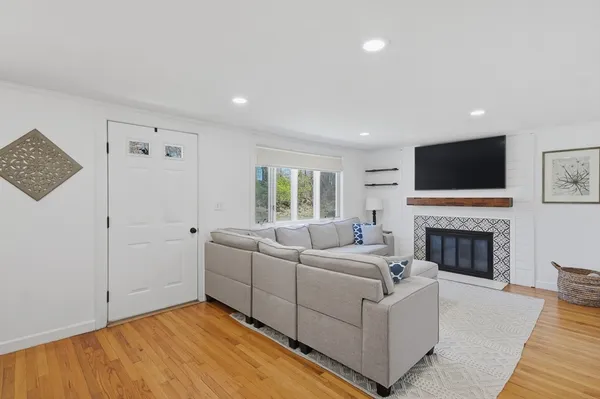 $699,900 | 120 Conant Street, Beverly, MA 01915