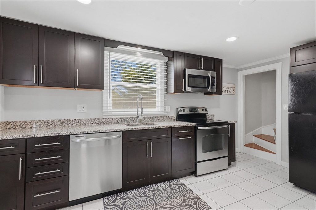 120 Conant Street Beverly, MA 01915 - Photo 10 of 42