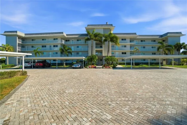 $994,000 | 305 Goodlette-Frank Road, Unit C205, Naples, FL 34102