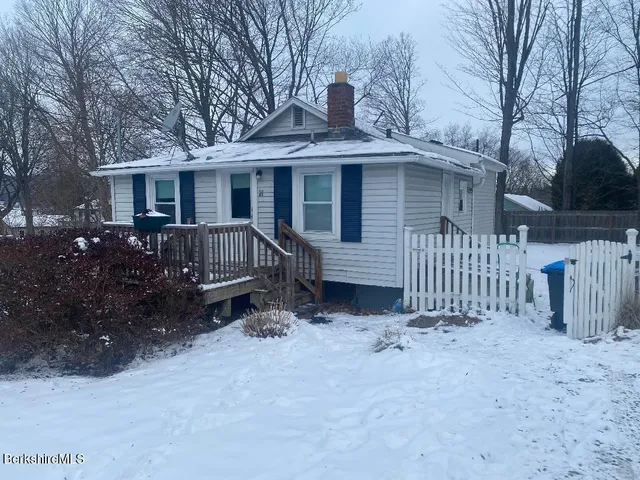 $129,900 | 21 Sunset Street, Pittsfield, MA 01201