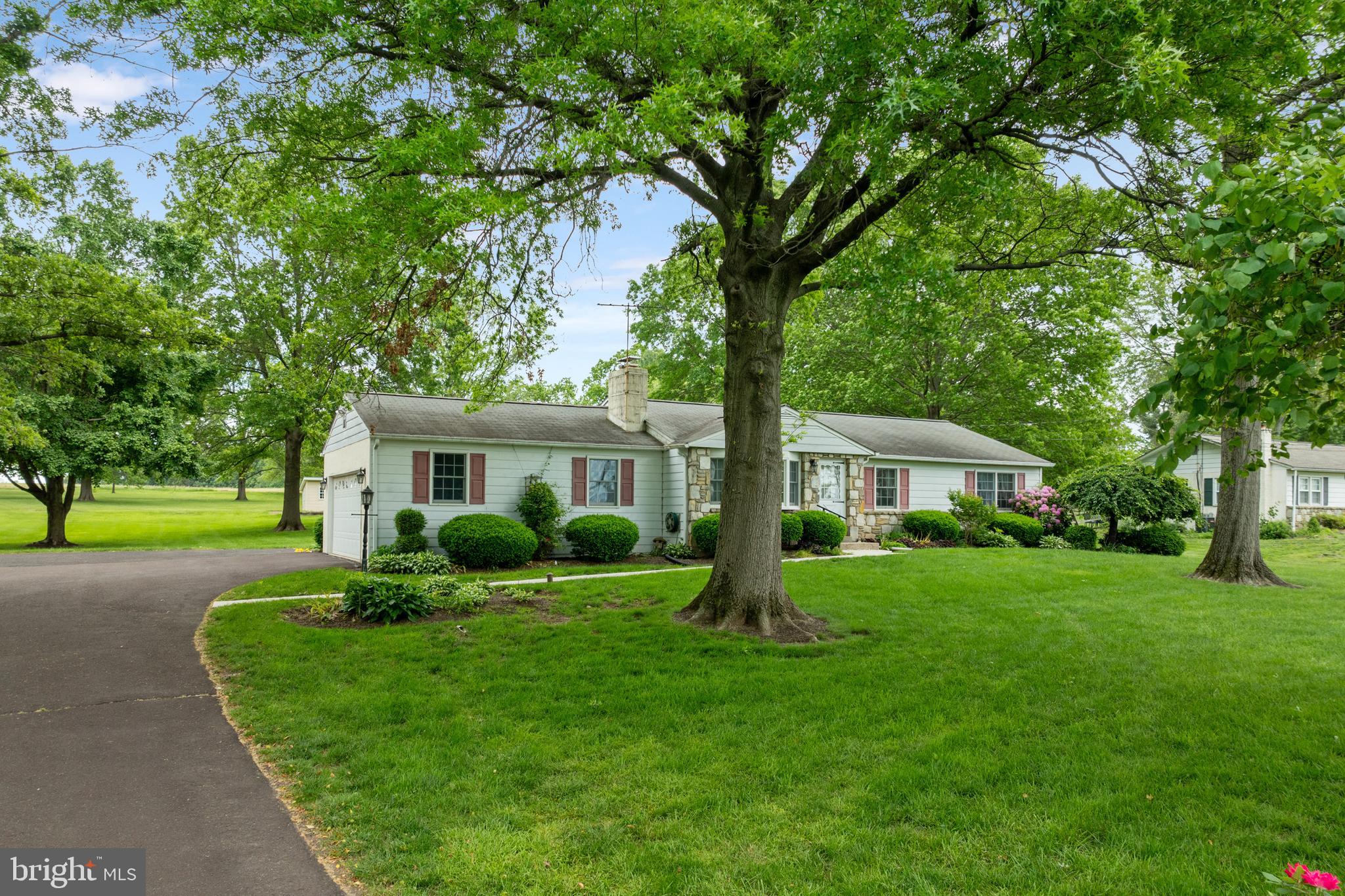 593 Moyer Road Souderton, PA 18964 - Photo 2 of 49 Gallery Image 2