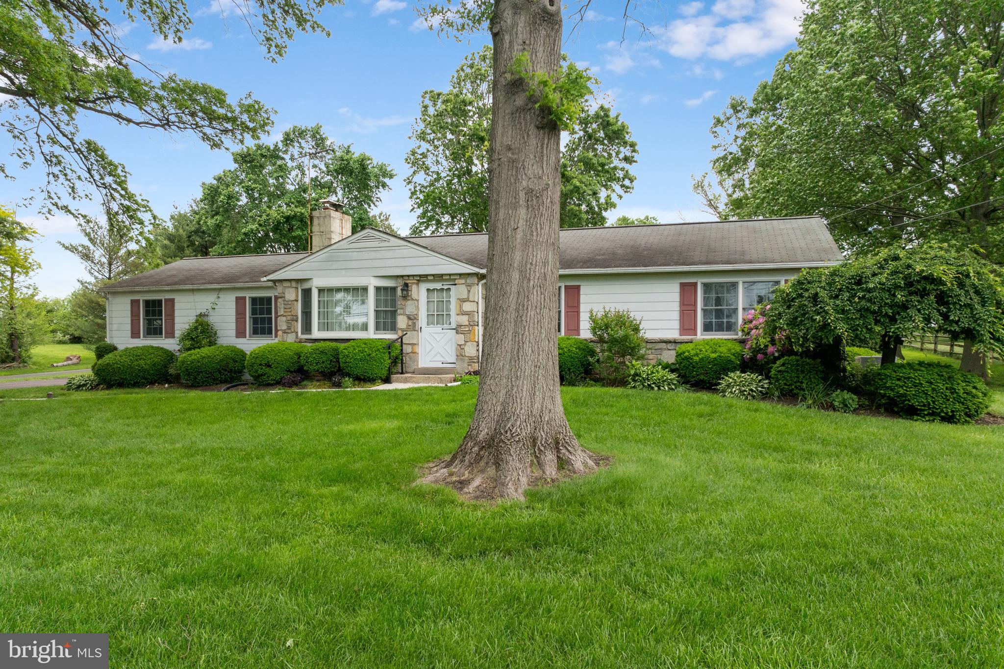 593 Moyer Road Souderton, PA 18964 - Photo 4 of 49 Gallery Image 4