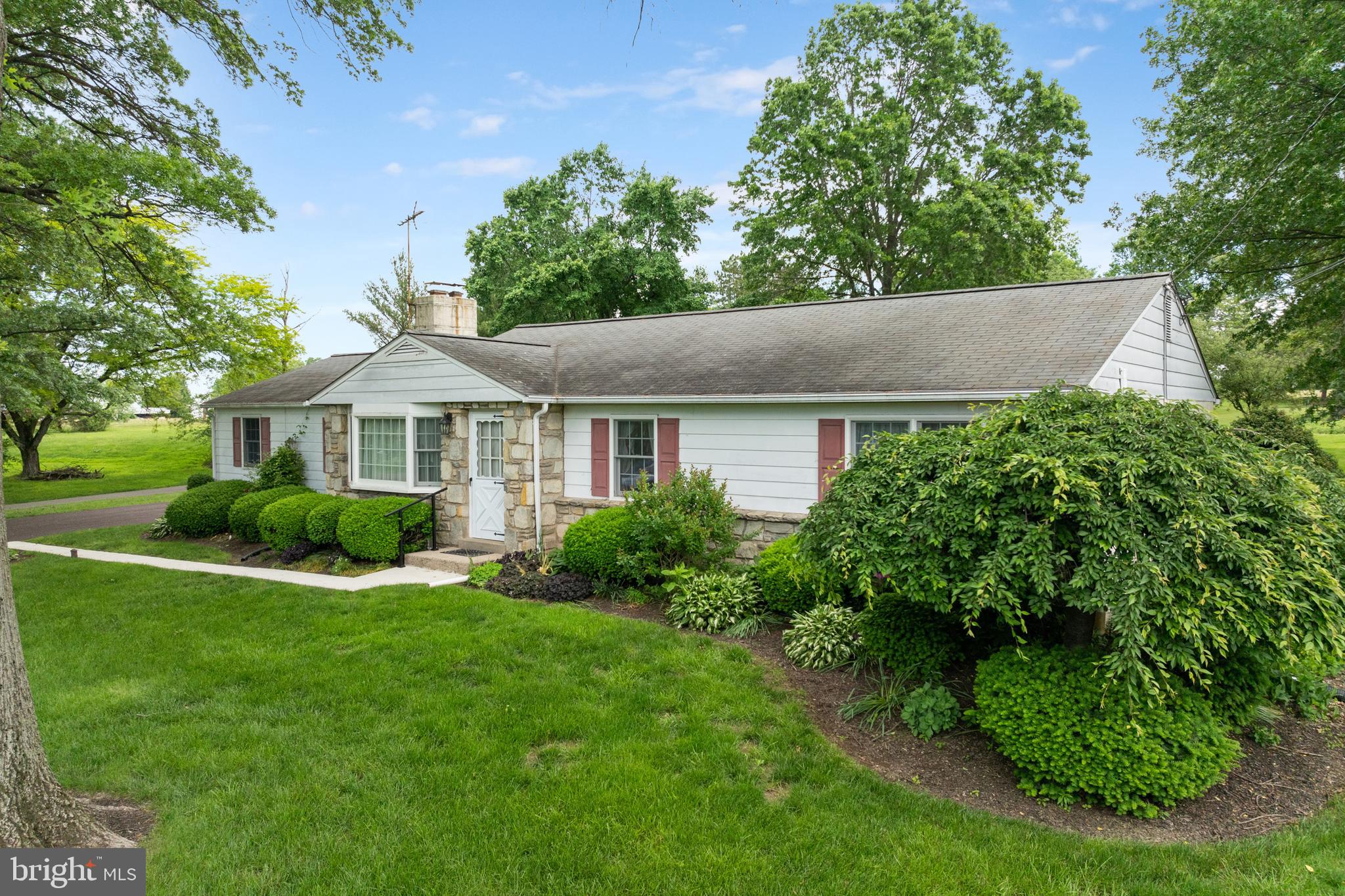 593 Moyer Road Souderton, PA 18964 - Photo 5 of 49 Gallery Image 5