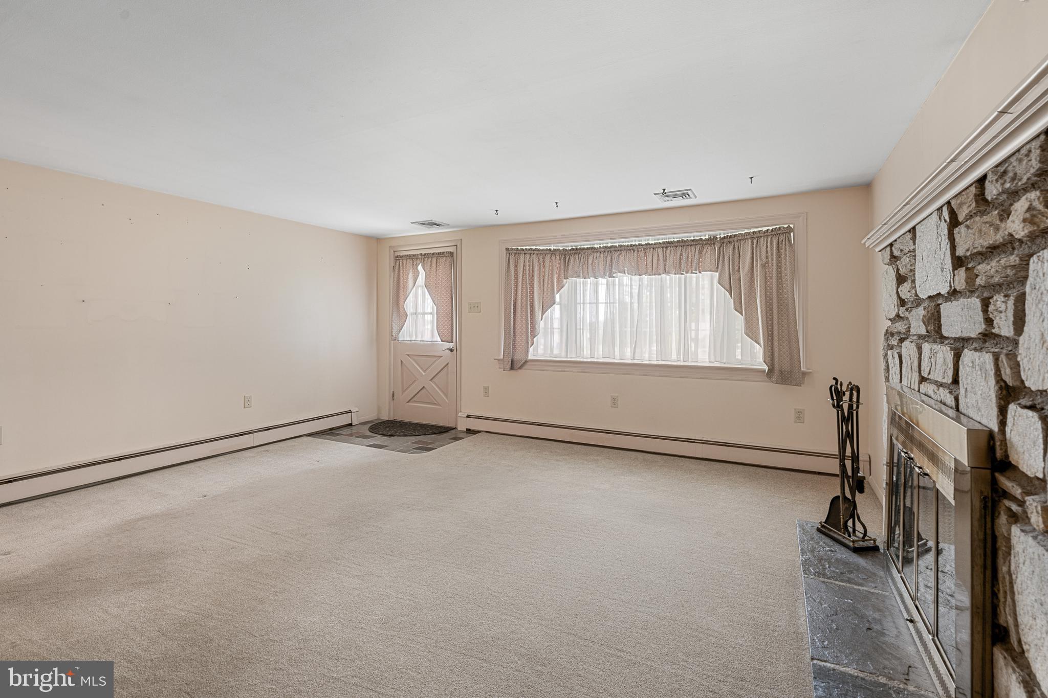 593 Moyer Road Souderton, PA 18964 - Photo 8 of 49 Gallery Image 8