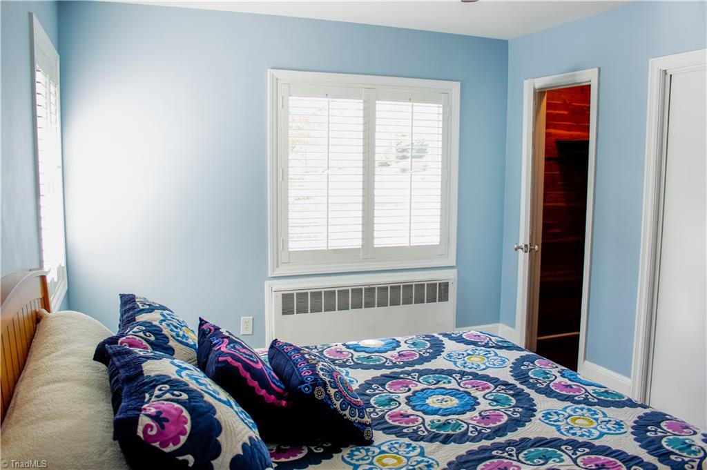 718 Muirs Chapel Road Greensboro, NC 27410 - Photo 22 of 37 Gallery Image 22