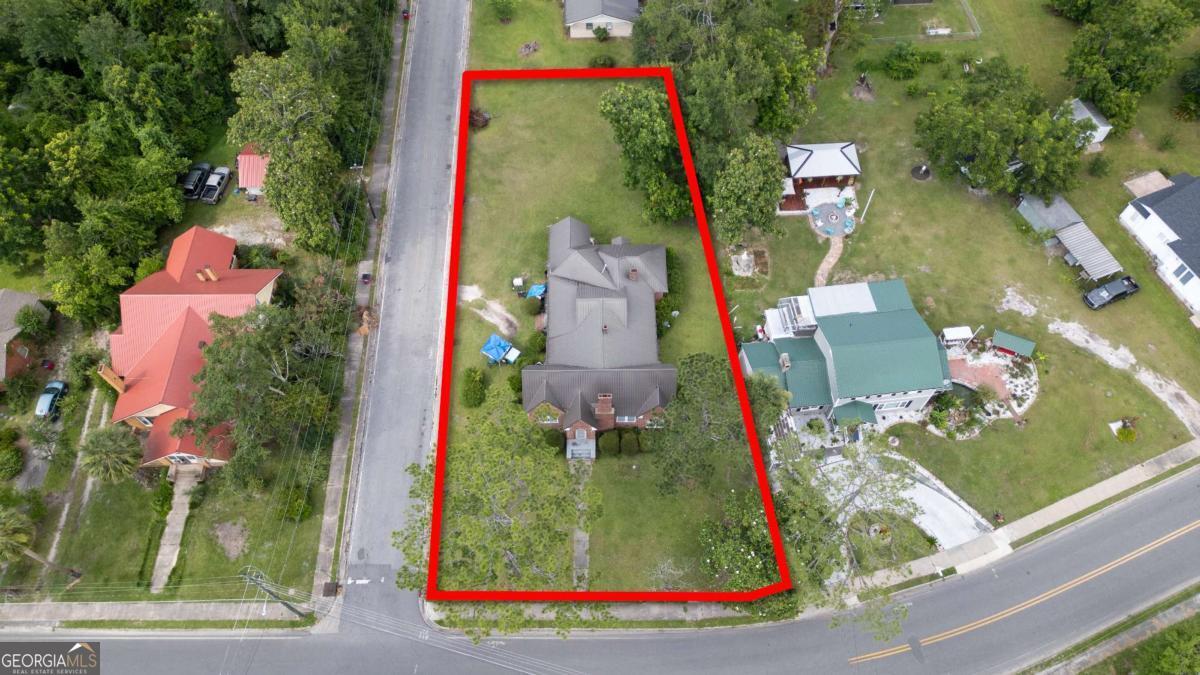 199 Anthony Street Baxley, GA 31513 - Photo 4 of 4 an aerial view of a house
