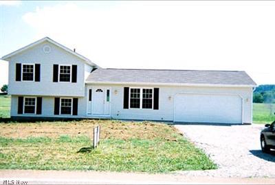 12492 Navarre Road Southwest Beach City, OH 44608 - Photo 1 of 1 12492 Navarre Rd Very pretty, very nice, ready to move in.