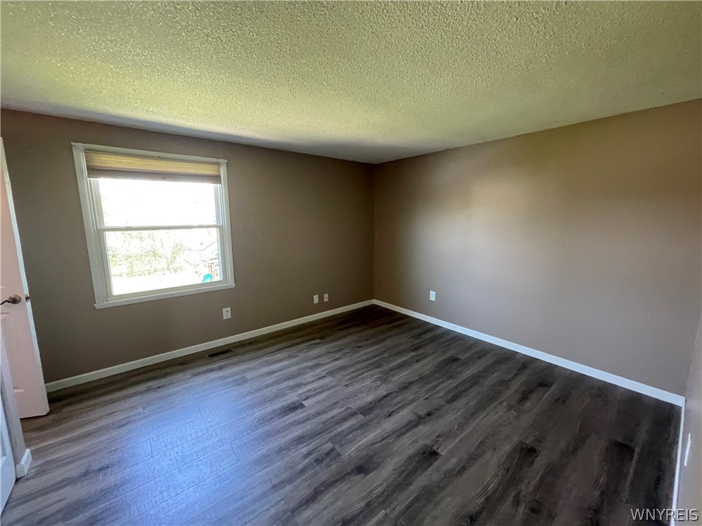 16 West Klein Road Amherst, NY 14221 - Photo 8 of 20