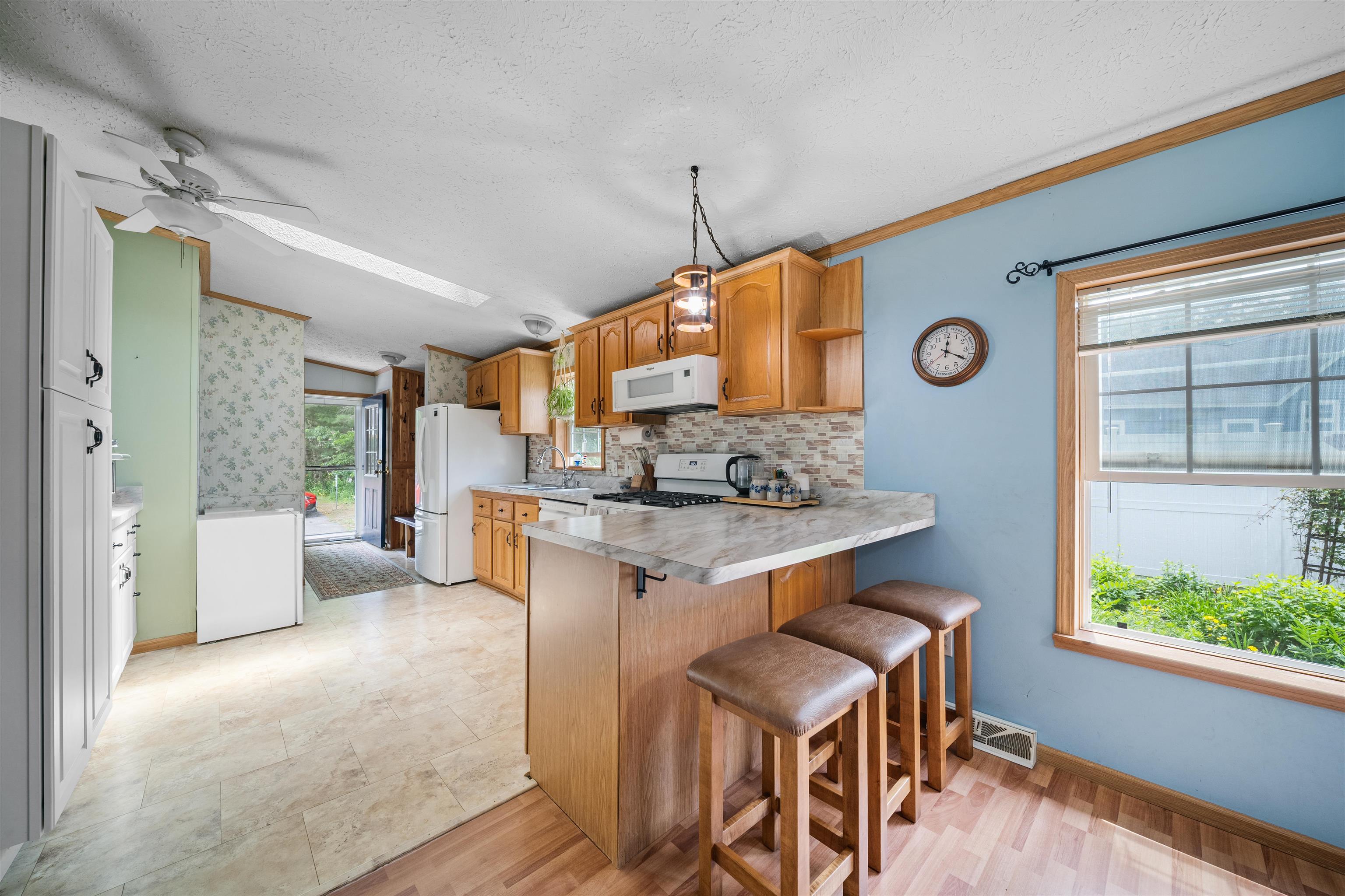 417 Middle Road, Unit A Dover, NH 03820 - Photo 13 of 42