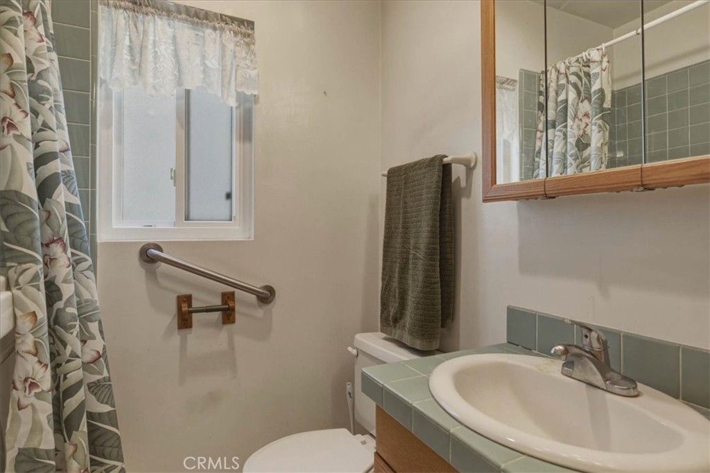 10225 Foster Road Downey, CA 90242 - Photo 17 of 34