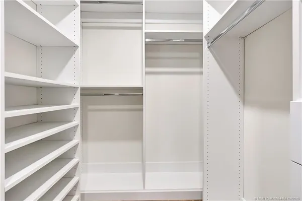 $1,599,000 | 3984 Southeast Fairway East, Stuart, FL 34997