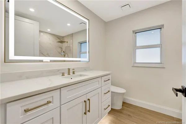 $1,599,000 | 3984 Southeast Fairway East, Stuart, FL 34997