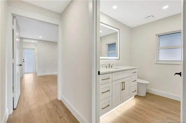 $1,599,000 | 3984 Southeast Fairway East, Stuart, FL 34997