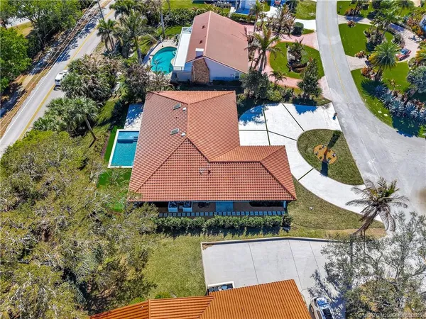 $1,599,000 | 3984 Southeast Fairway East, Stuart, FL 34997