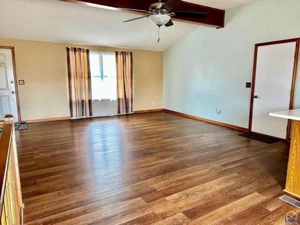 $309,900 | 14296 123rd Lane, Hoyt, KS 66440