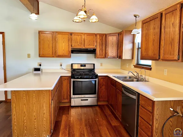 $309,900 | 14296 123rd Lane, Hoyt, KS 66440