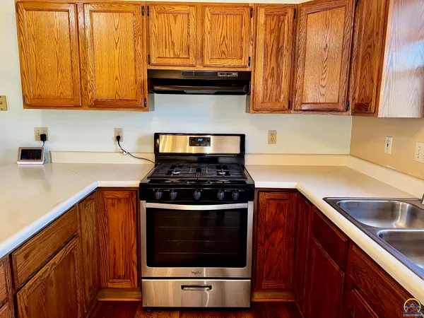 $309,900 | 14296 123rd Lane, Hoyt, KS 66440