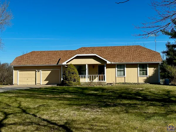 $309,900 | 14296 123rd Lane, Hoyt, KS 66440