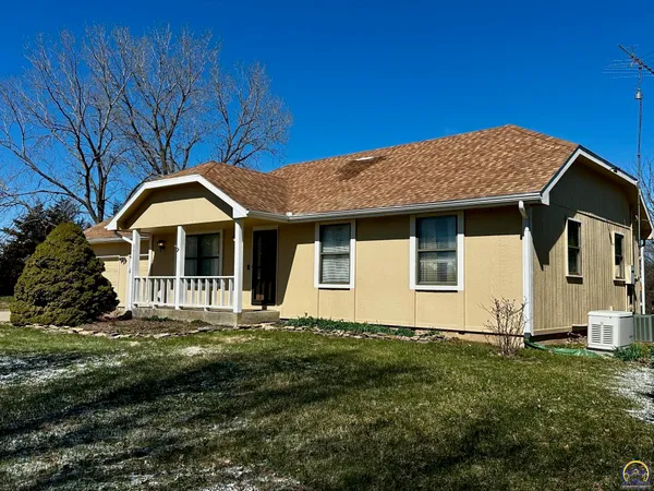 $309,900 | 14296 123rd Lane, Hoyt, KS 66440