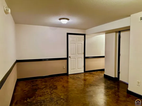 $309,900 | 14296 123rd Lane, Hoyt, KS 66440