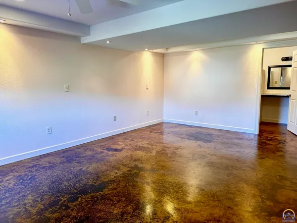 $309,900 | 14296 123rd Lane, Hoyt, KS 66440