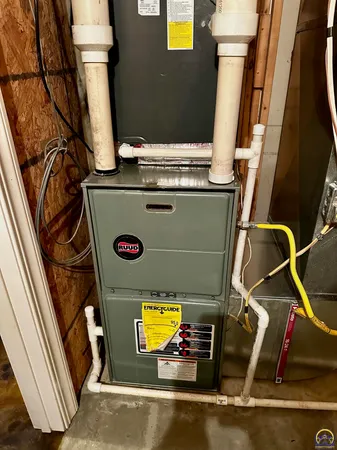 $309,900 | 14296 123rd Lane, Hoyt, KS 66440