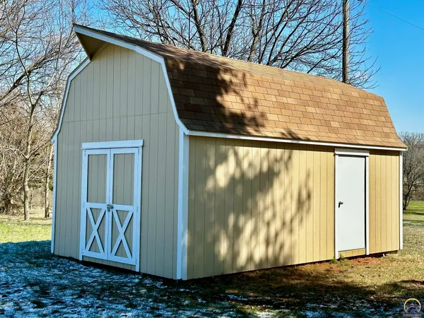 $309,900 | 14296 123rd Lane, Hoyt, KS 66440