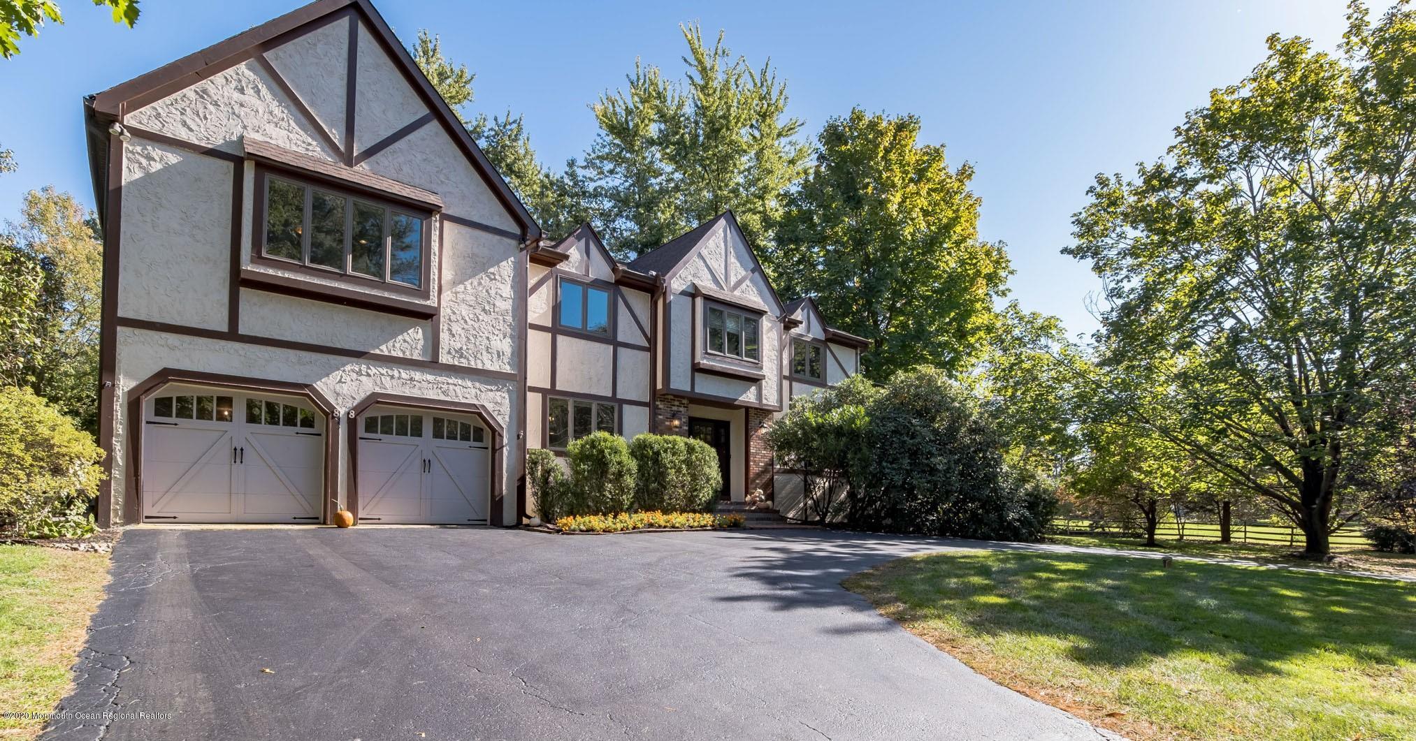 88 Millstone Road Millstone Township, NJ 08535 - Photo 2 of 41 Convenient circular drive