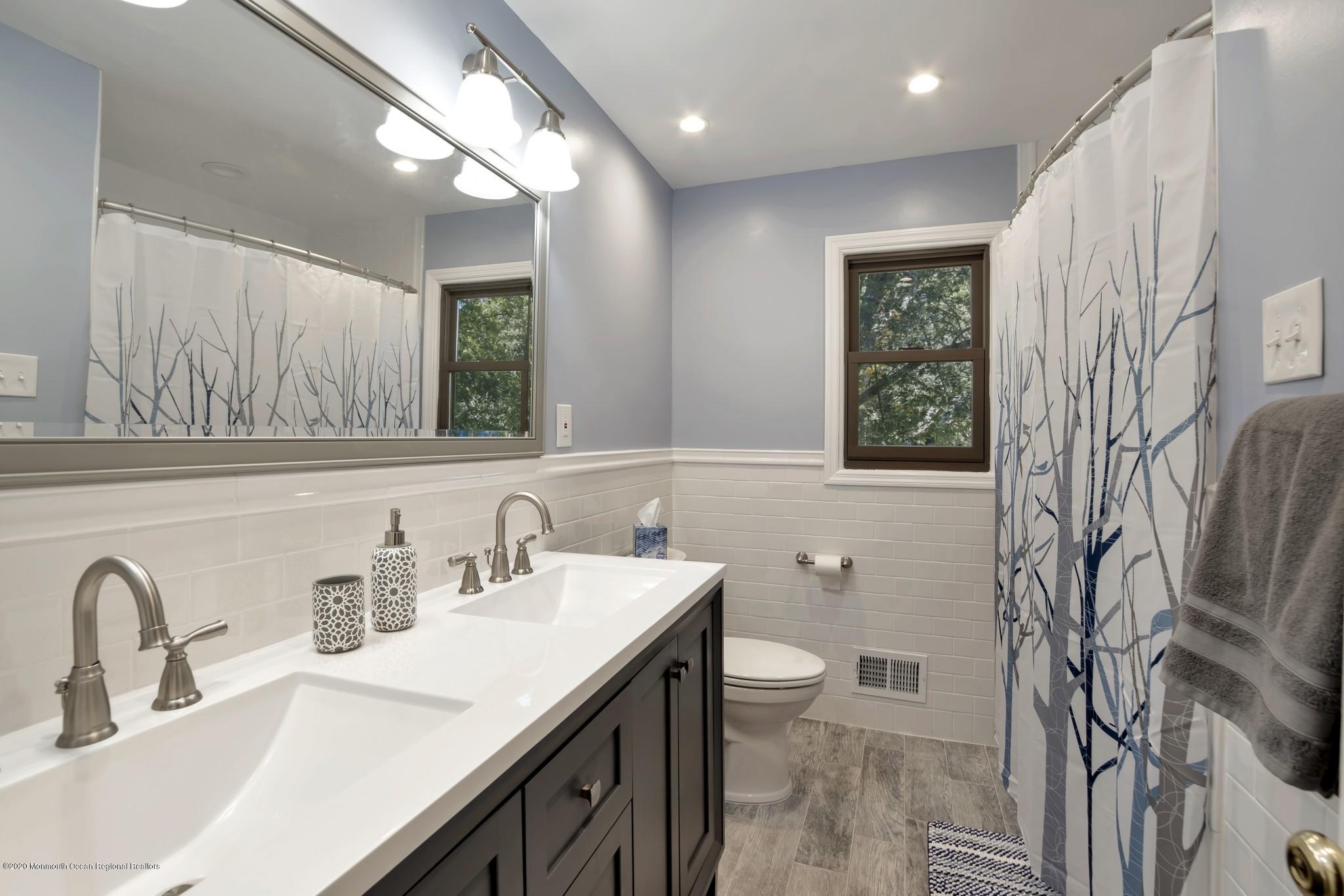 88 Millstone Road Millstone Township, NJ 08535 - Photo 20 of 41 Newly updated fullbath #3Full bath 3