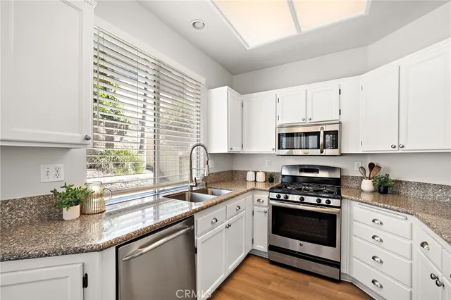 $879,000 | 4082 Ivey Vista Way, Oceanside, CA 92057