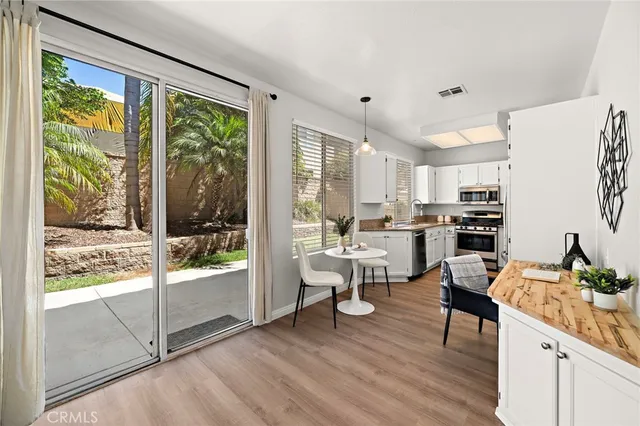 $879,000 | 4082 Ivey Vista Way, Oceanside, CA 92057